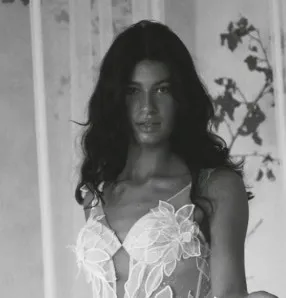 Izabella M.