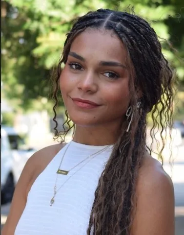 Mianna R.