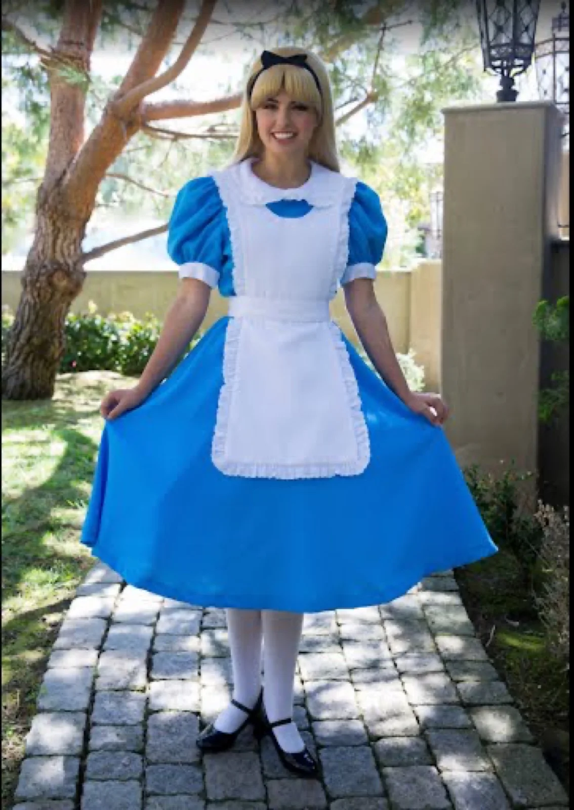Wonderland Girl party character