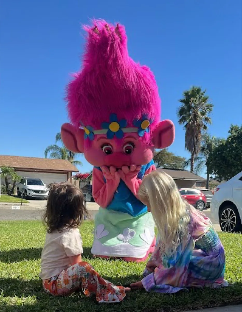 Pink Troll party character photo 1